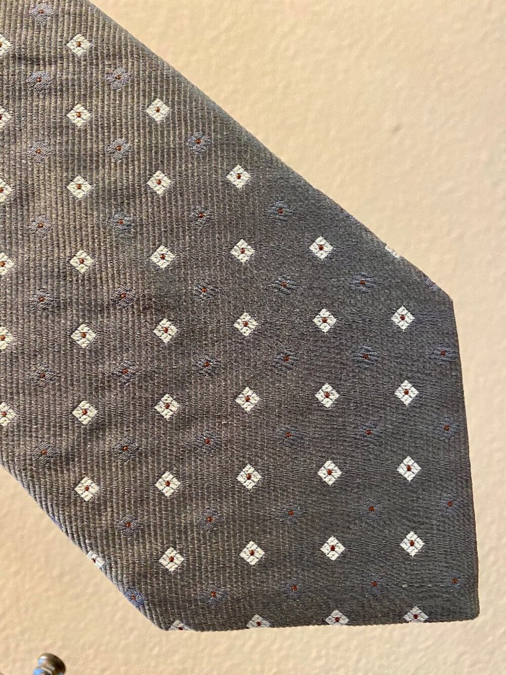 JOSEPH & FEISS INTL' NECKTIE 57"